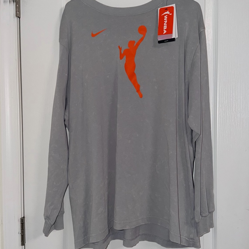 Nike WNBA Women's Gray Long Sleeve Shirt